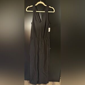 Old Navy Black Sleeveless Jumpsuit